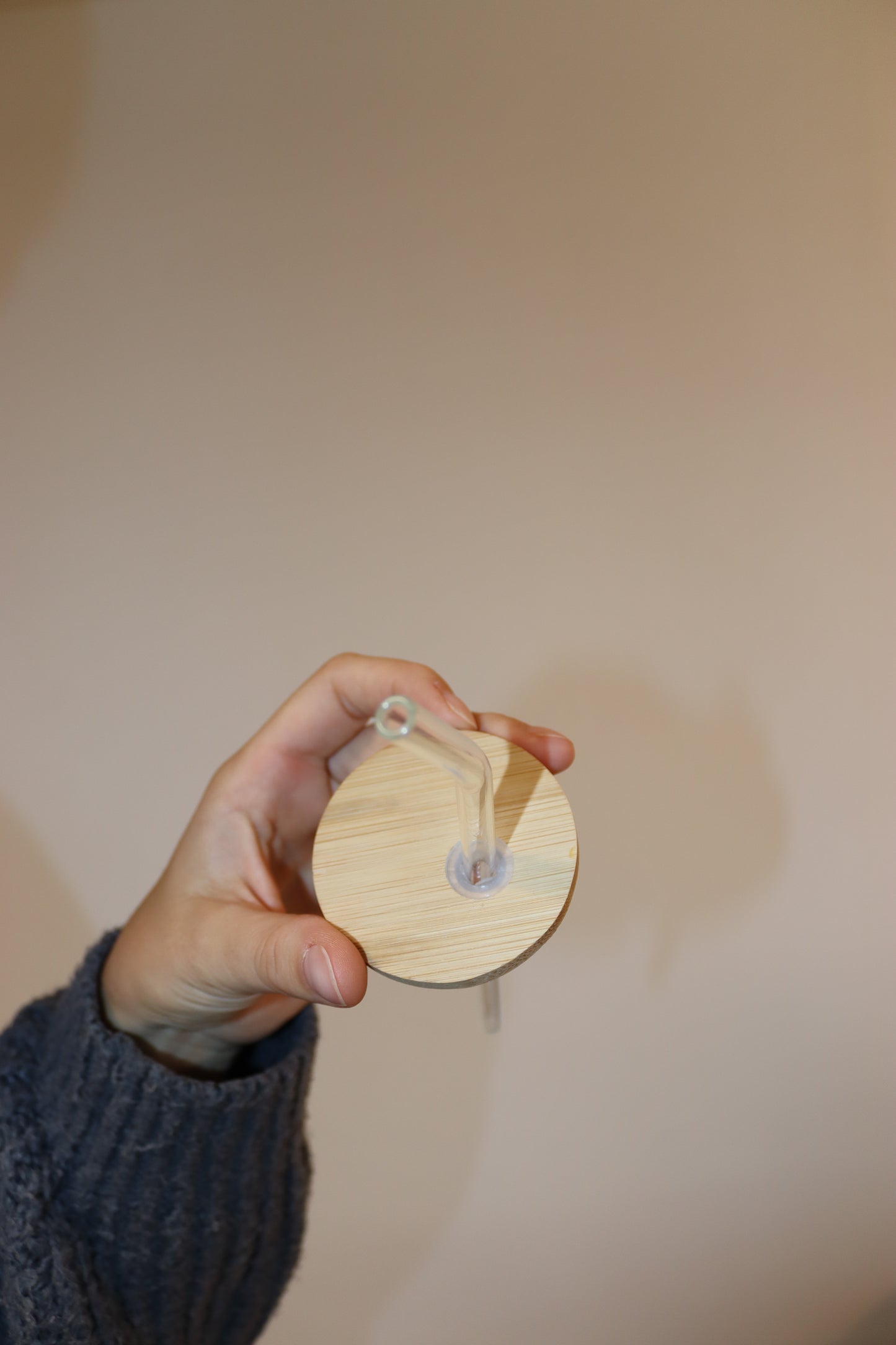 Selflove Club Trinkglas mit Bambusdeckel & Glasstrohhalm